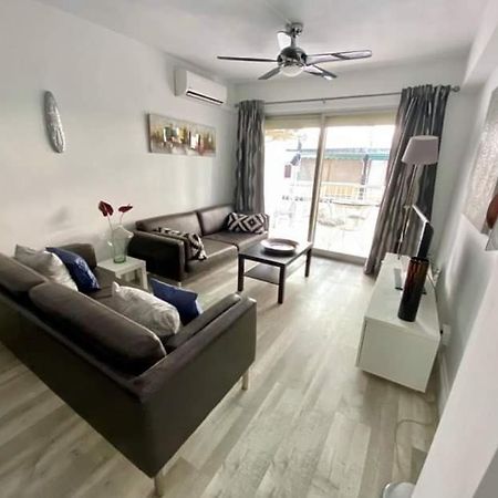 Rainbow Rentals Marques 7 Бенидорм Экстерьер фото