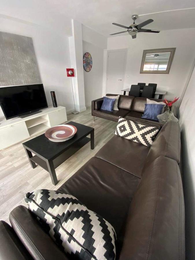 Rainbow Rentals Marques 7 Бенидорм Экстерьер фото