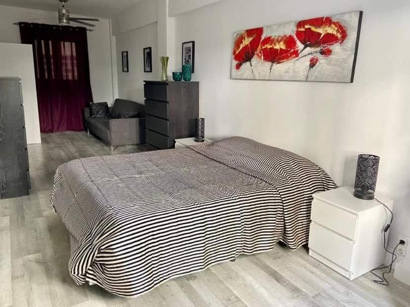 Rainbow Rentals Marques 7 Бенидорм Экстерьер фото