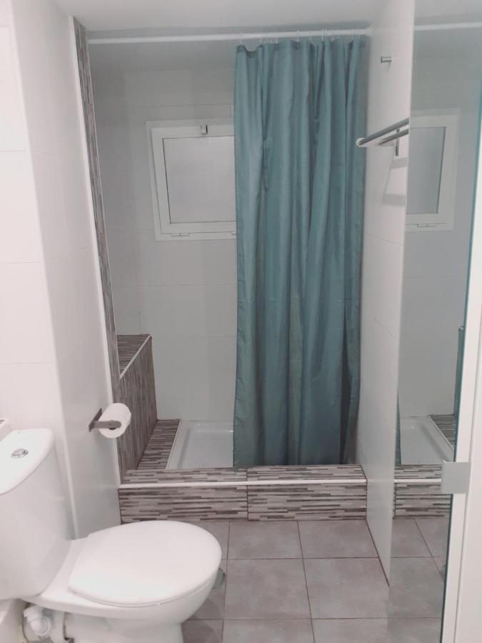 Rainbow Rentals Marques 7 Бенидорм Экстерьер фото