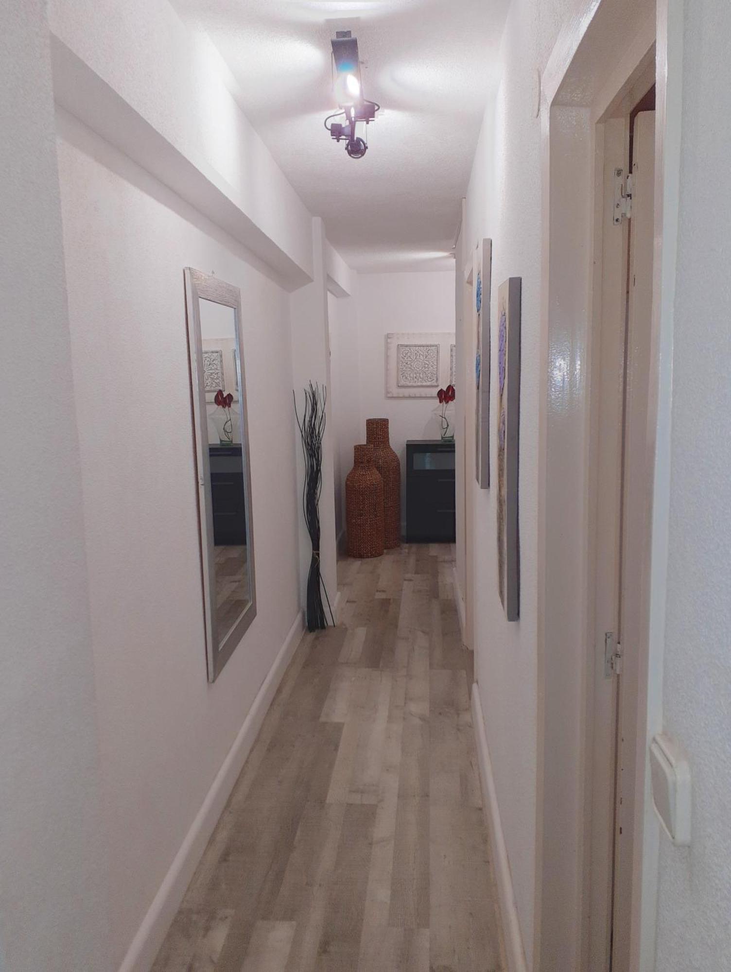 Rainbow Rentals Marques 7 Бенидорм Экстерьер фото